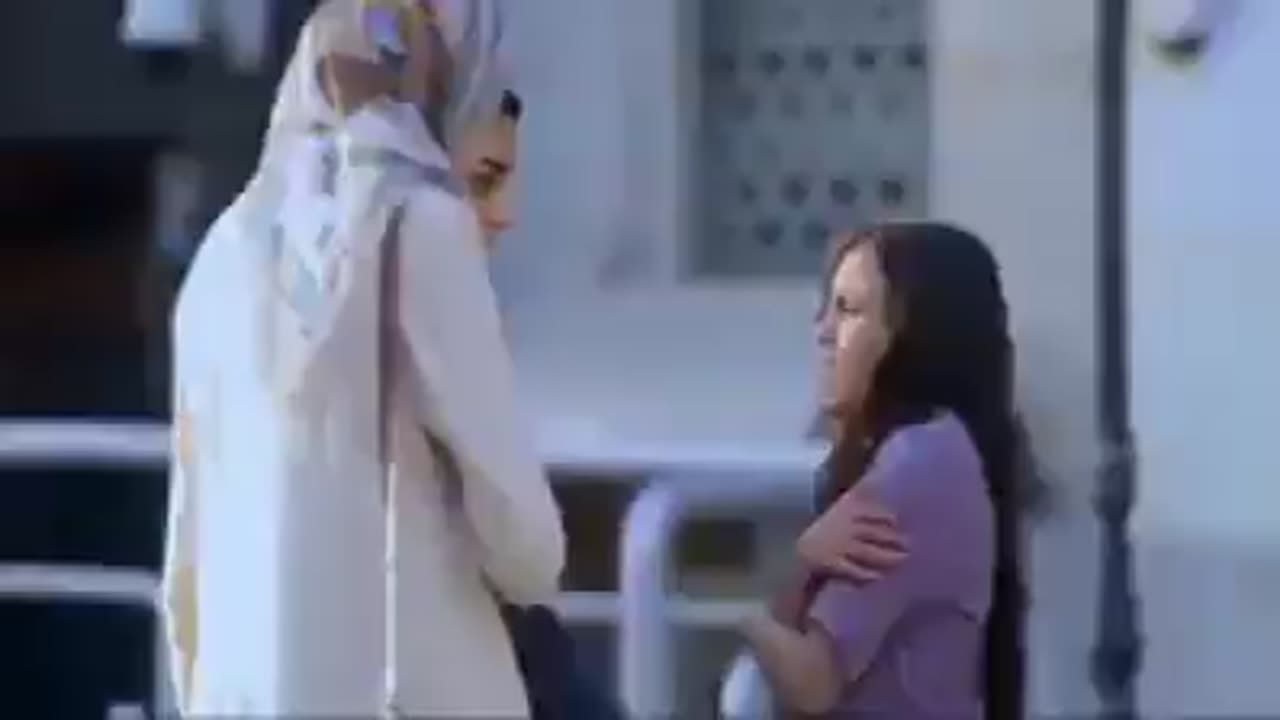 Help Each Other Viral Video