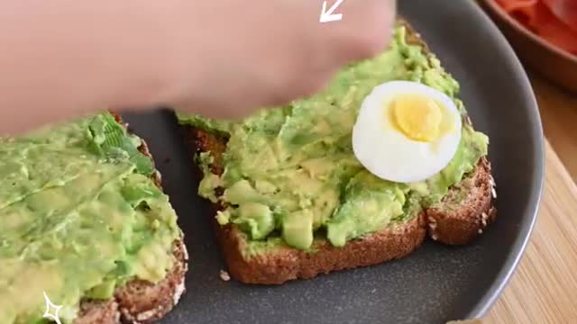 Healthy 5 Minute Avocado Toast