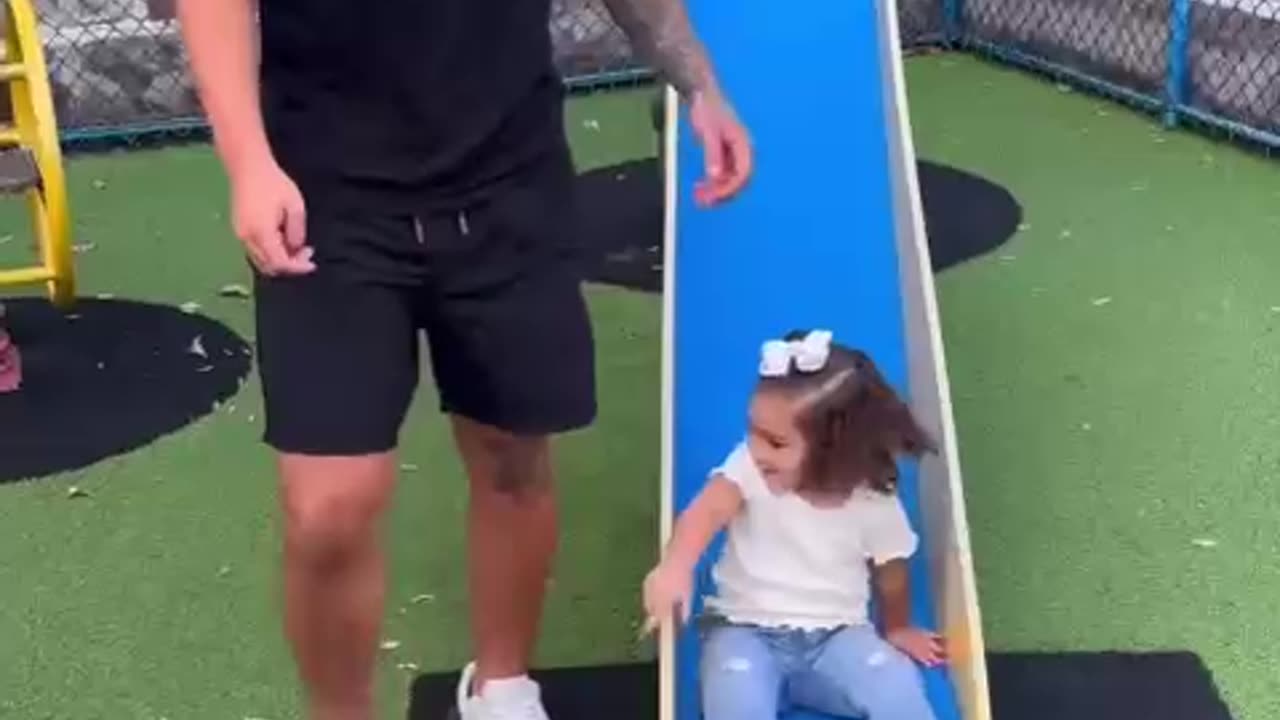 Felipe Saruma y su tierno video con Adhara