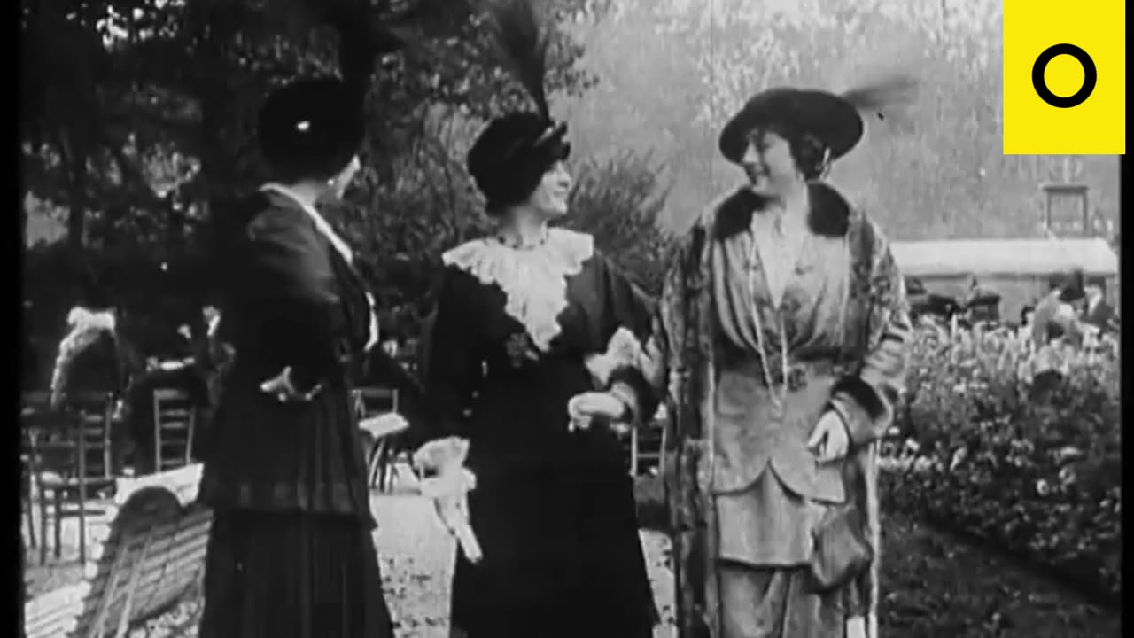 1900's Catwalk Paris Fashions