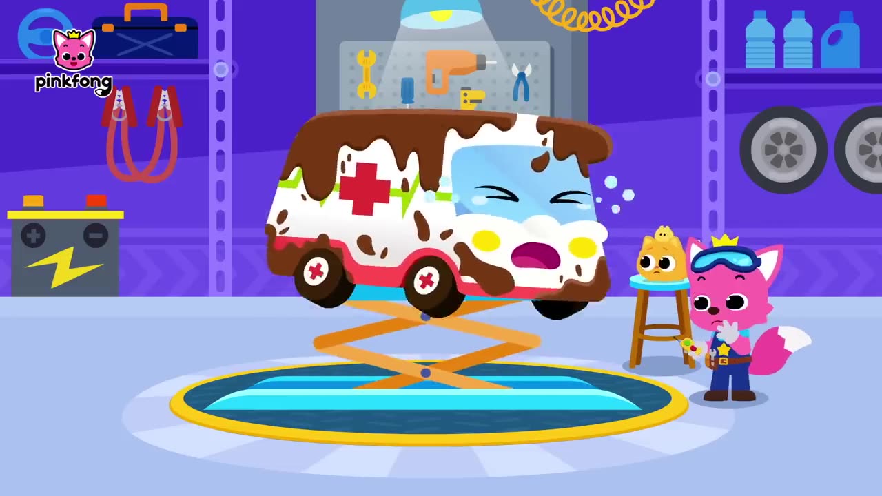 Where are you hurting? | Police Car Wheel is Broken! | Pinkfong Car Hospital | Pinkfong Car Story