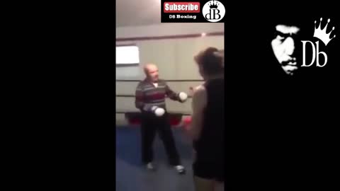 86yrs Old Retired Boxer Beating Up 26yrs Old MMA Fighter! | Old Man Beating Up & KO Young Man!