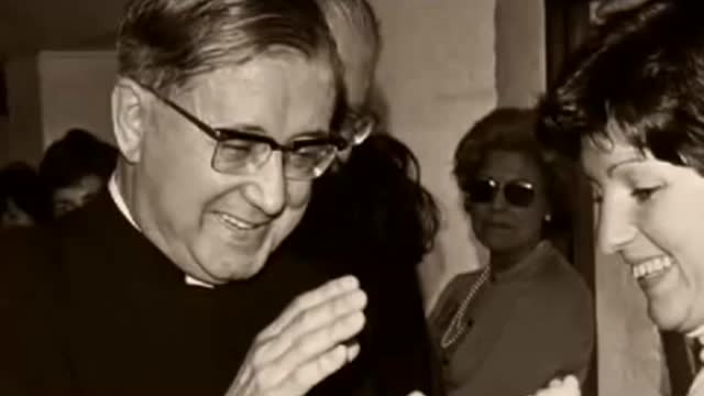 São Josemaria Escrivá fala sobre o amor de Deus para os Sacerdotes