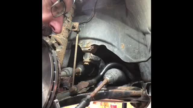 2007 Jeep Patriot Brakes, Tie rod ends , headlamp bulb PART 3