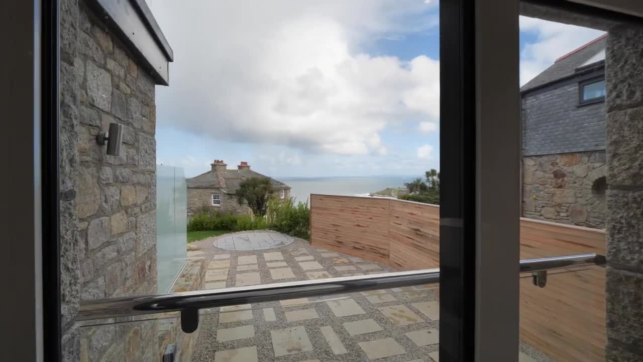 £1.75 million. St Ives. Cornwall home for sale with Damion Merry. Luxury Property Partners.