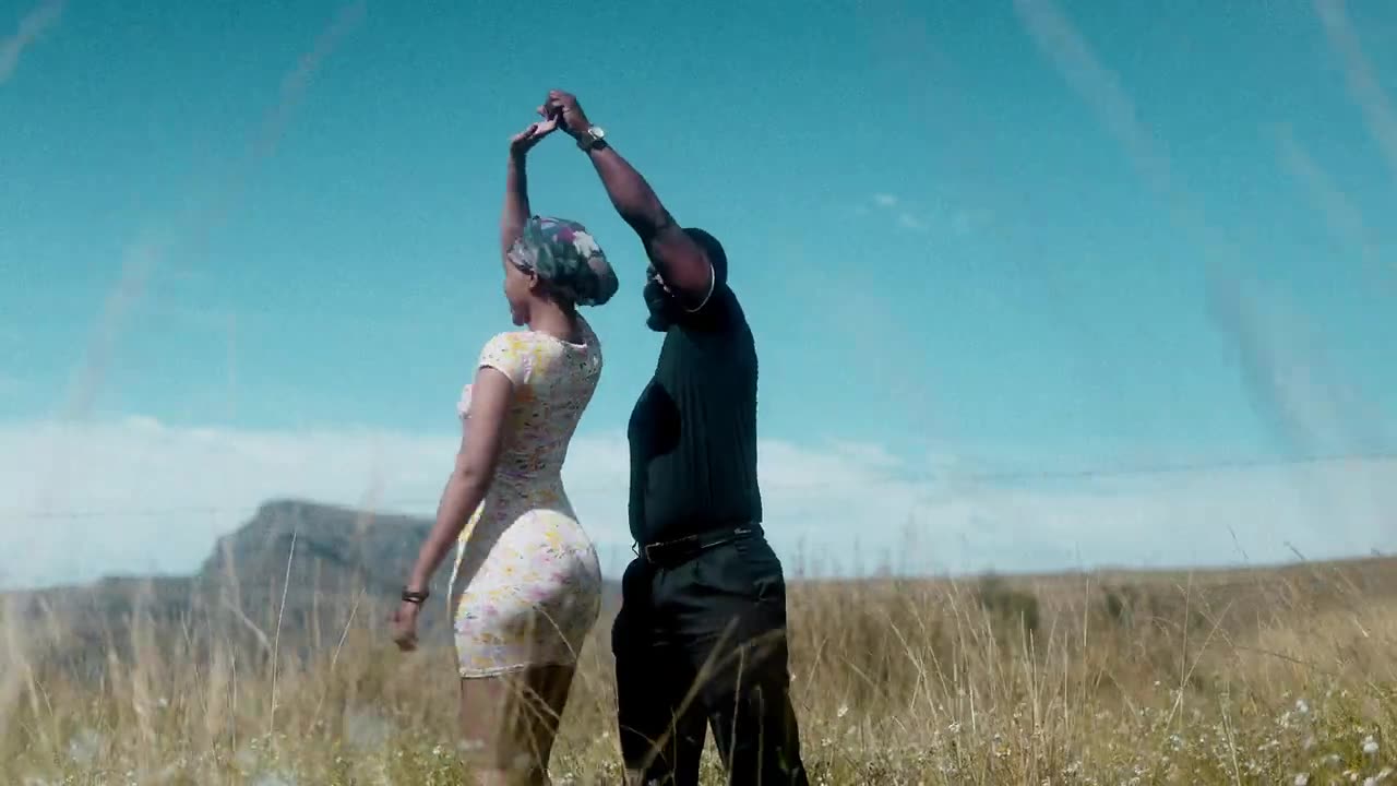 Inkabi Zezwe - Umbayimbayi [Official Music Video]