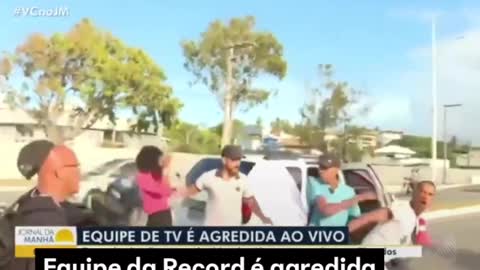 Reporter e agredida em salvador bahia