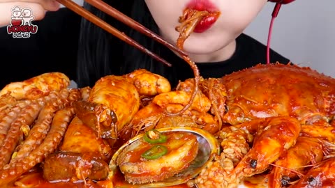 ASMR SPICY SEAFOOD BOIL *CRAB, OCTOPUS, SCALLOP, ENOKI MUSHROOM *KOREAN RECIPE* EATING MUKBANG 먹방