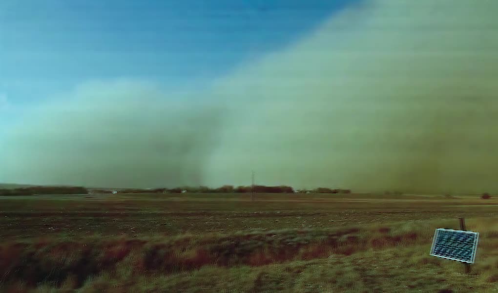 A monster dust storm is rolling through western Kansas!