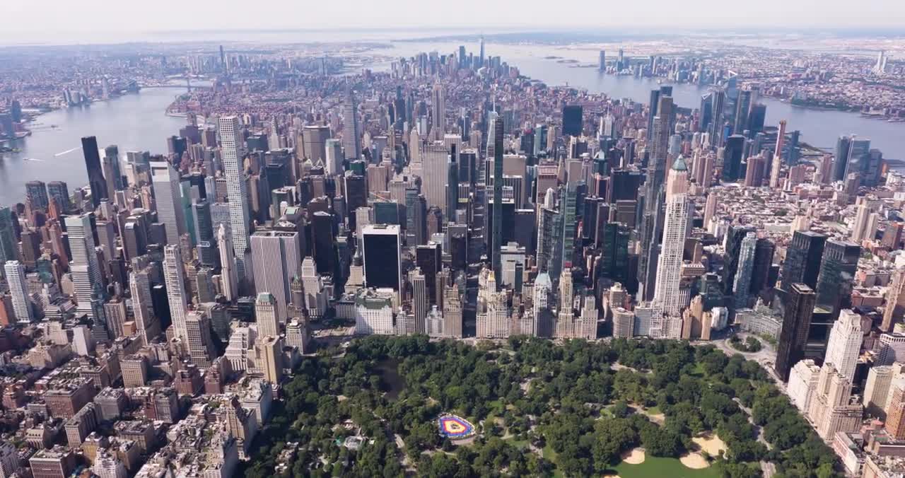 [8K UHD] NYC Helicopter Tour (Manhattan, Central Park, Statue of Liberty)