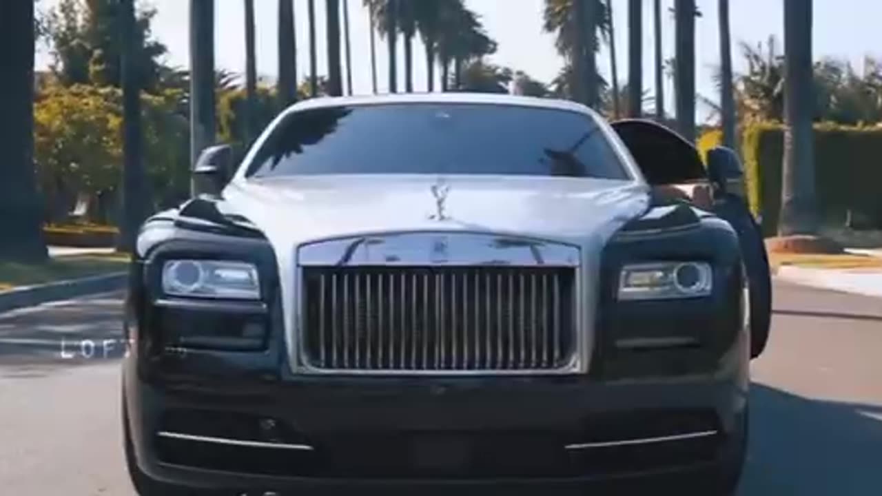 New Rolls Royce Phantom - World's Most Luxurious Car!