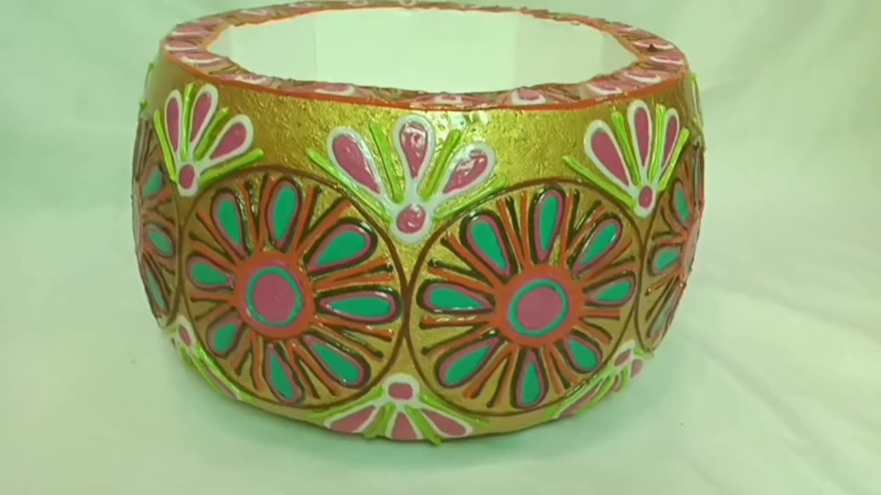 Cement garden pot with texture design...