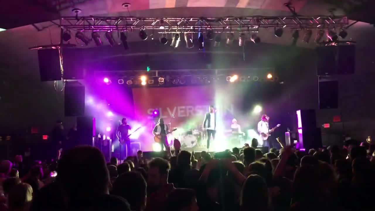 Silverstein live Hartford, CT January 2019 (3)