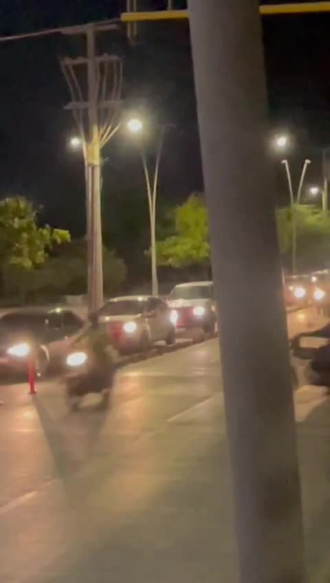 “Van por el carril de Transcaribe como Pedro por su casa”; quejas en Chambacú