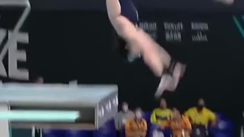 Elena Wasse (Germany) Lovely Inward Dive