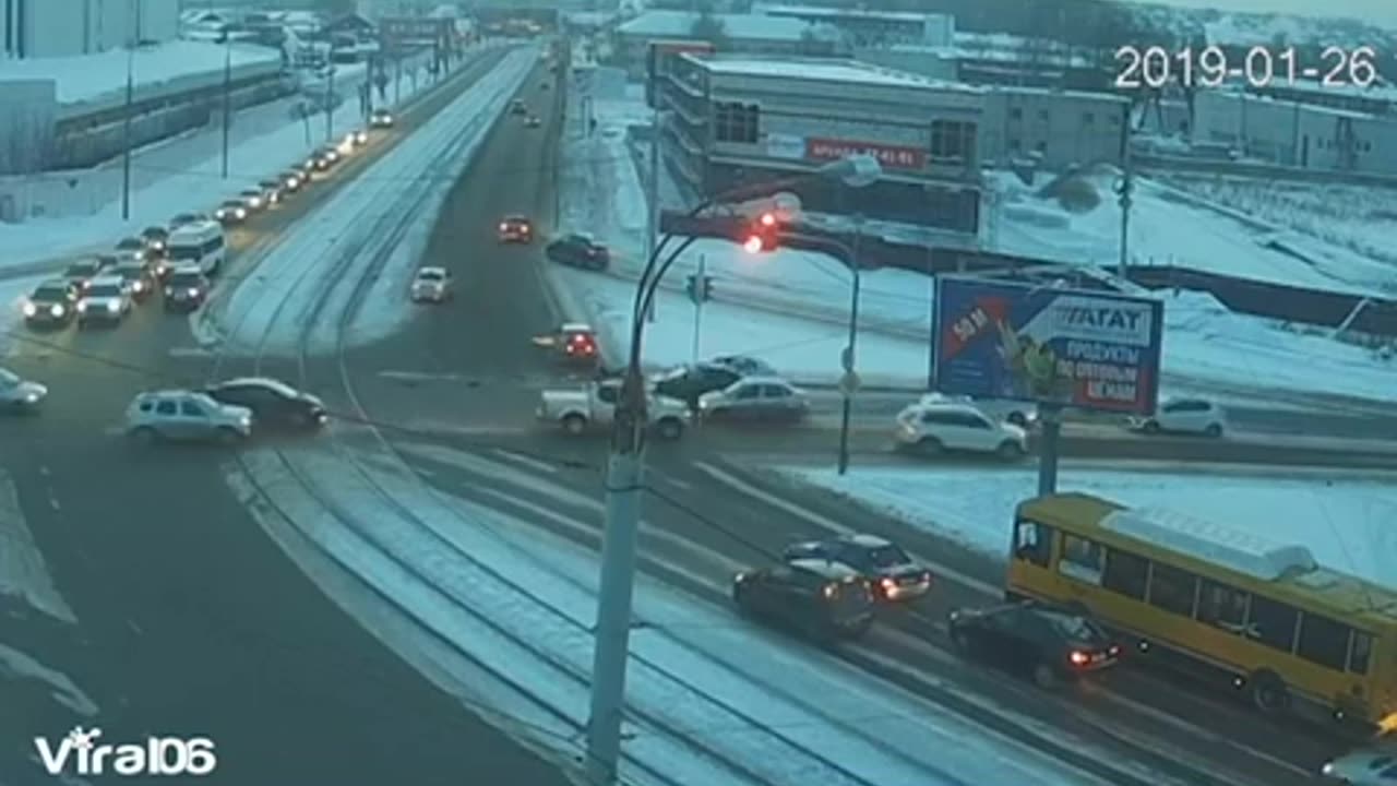 Funny winter Russian accidents