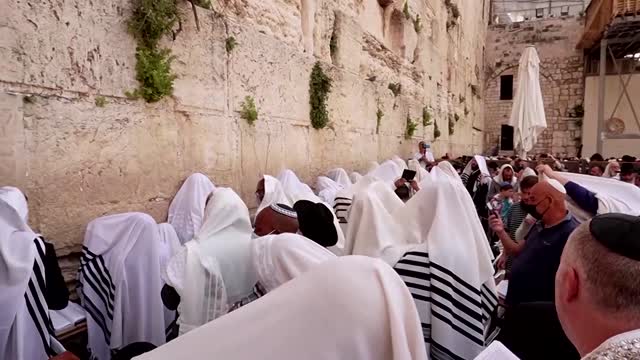Passover 'priestly blessing' under tight security