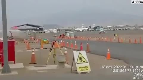 Peru Plane catches on fire 11.18.22