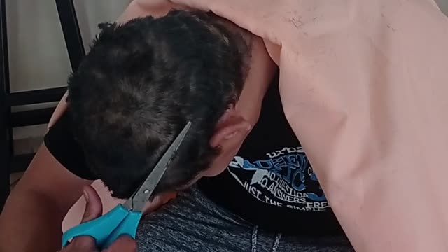 Me quedé Calvo...Reto de mi esposa me salió mal