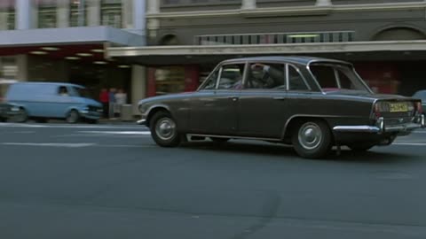 Car Chase in Above the Law - 1986