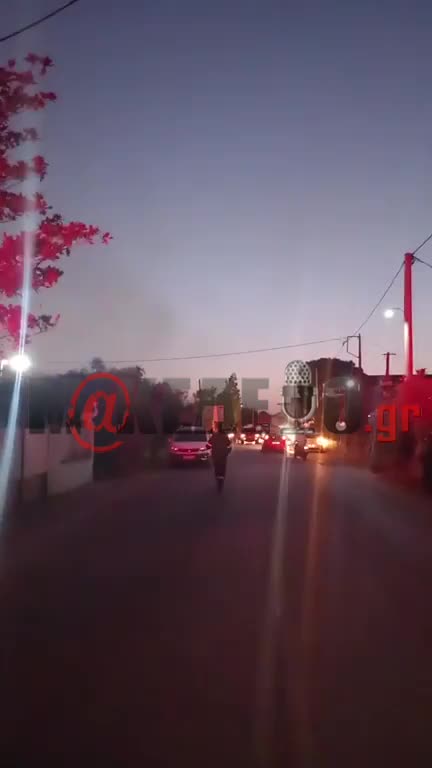 makeleio.gr - Μεγάλη φωτιά στο Αίγιο