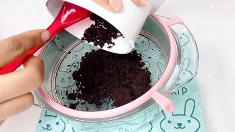 Combine milk with Oreos and you will be amazed at the result!