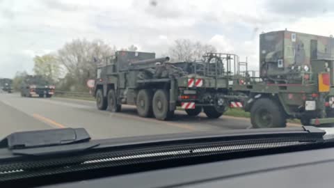 Německá armáda veze přes Slovensko těžké zbraně na Ukrajinu