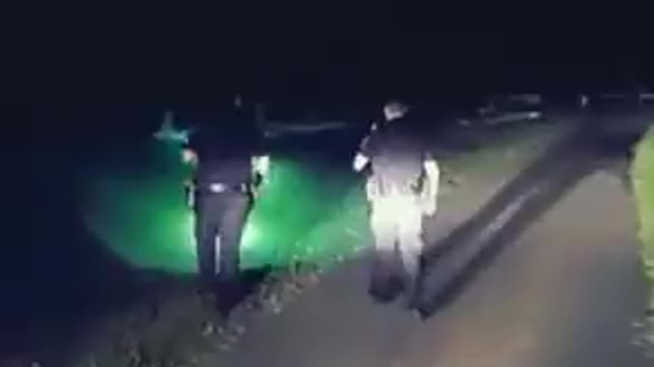 Cops respond to a noise complaint at the cemetery🏃‍♂️💨🧟‍♂️🧟‍♀️