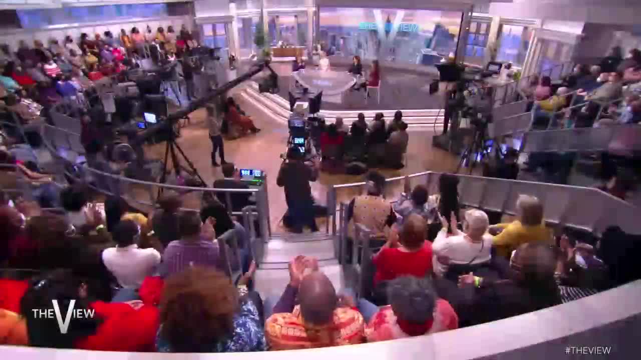 Taylor Swift Fans Rage Over Ticketmaster Crash _/The View