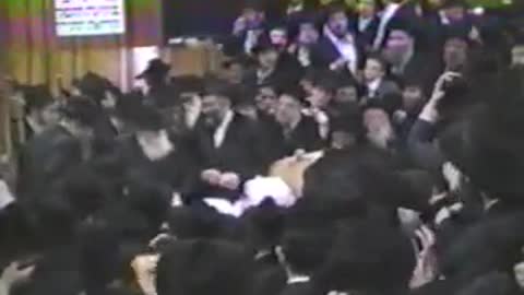 15. Motzei Shabbos Shuva 5751, Havdala and Kos Shel Bracha = מוצאי שבת שובה תנש"א