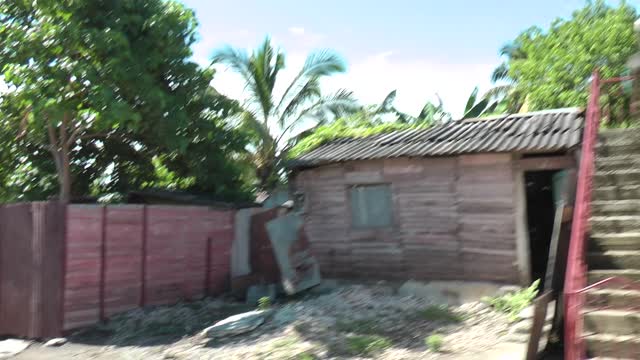 Recorrido en coche por Guantánamo,Cuba (2012)