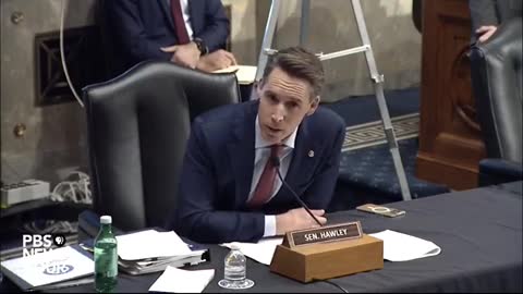 WATCH: Josh Hawley GOES OFF on FBI Director in Hearing