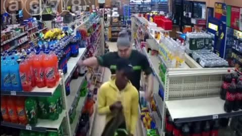 Shoplifter Gets Absolutely Wrecked by Kick to the Back