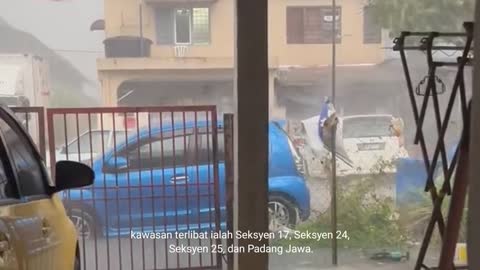 Badai Ribut dan Banjir Shah Alam Selangor hari ini November 2022 Baru Saja, Banjir Kilat di Shah Ala
