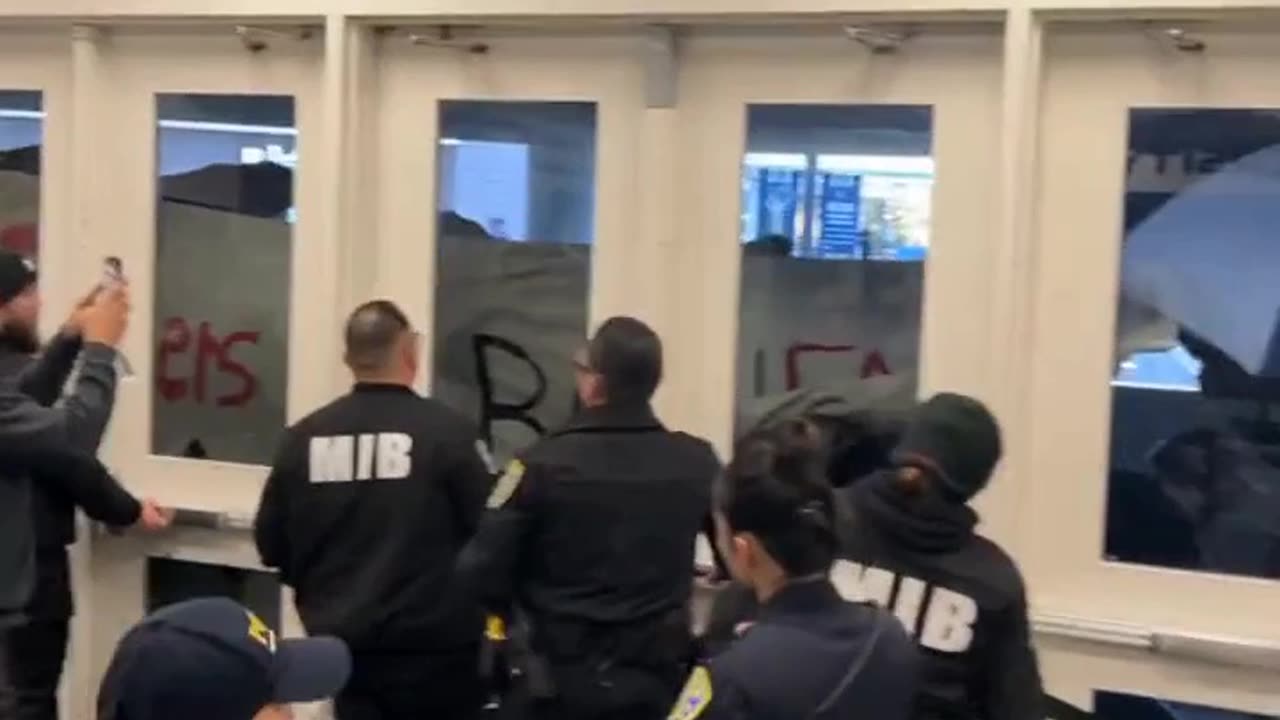 Antifa Riot - UC Davis Building - Charlie Kirk Speaking 2