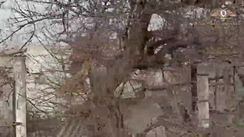 The DPR army is advancing near Donetsk: the Nazis and the Armed Forces of Ukraine are demoralized dress in civilian clothes and run, throwing their weapons