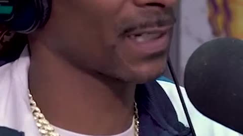 Snoop Dogg Love Yourself