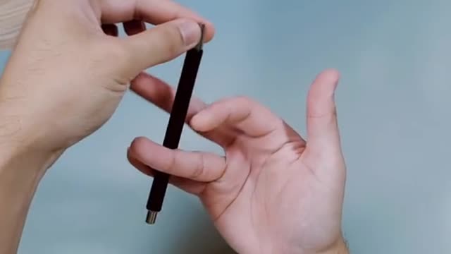 Learn the East Sonic pen spinning trick!