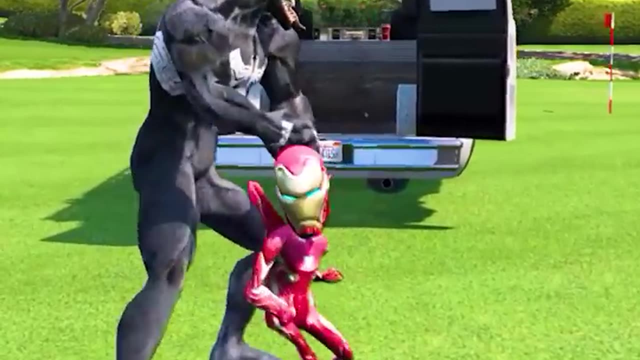 GTA V - HULK SAVING BABY IRONMAN 😰😰 #shorts
