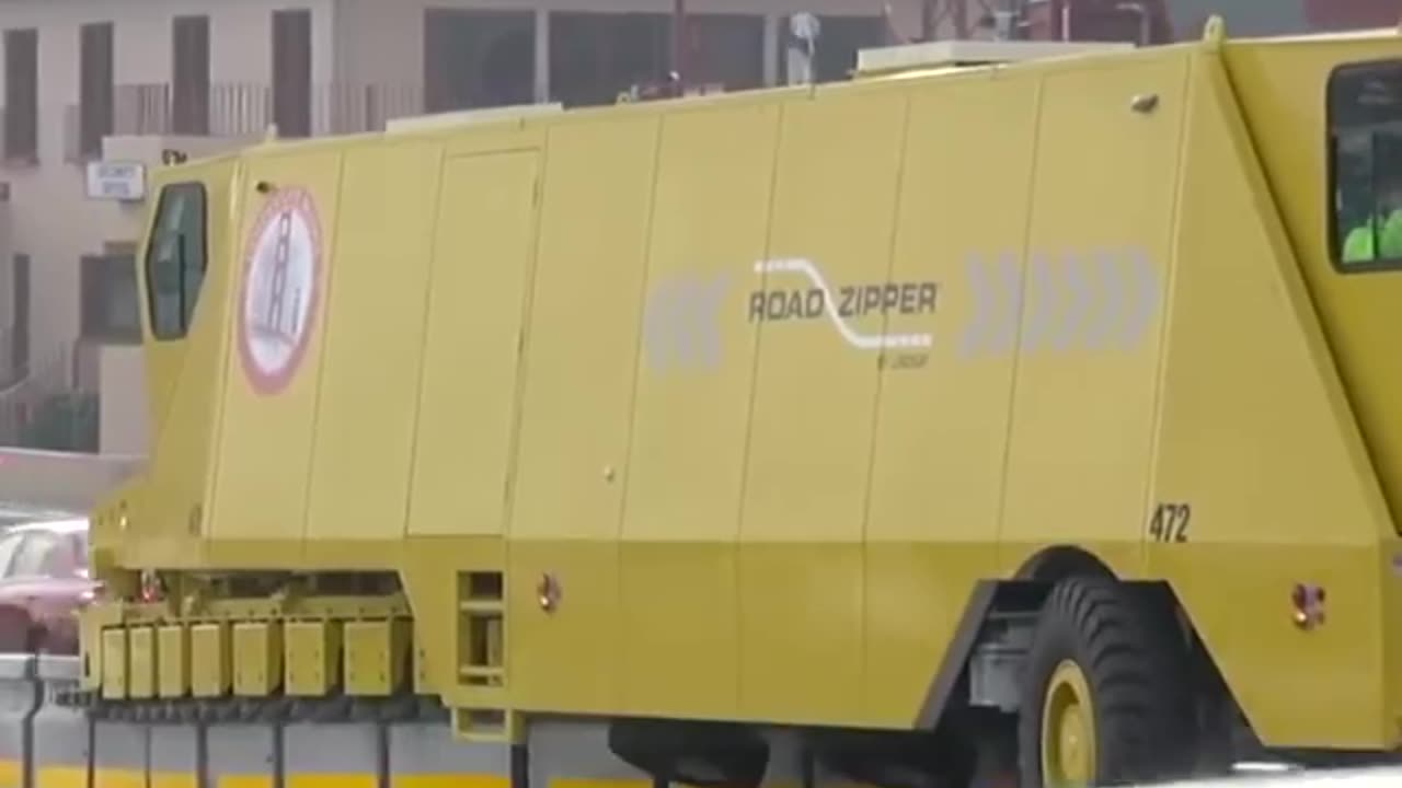 SUPER MACHINE EASES TRAFFIC CONGESTION