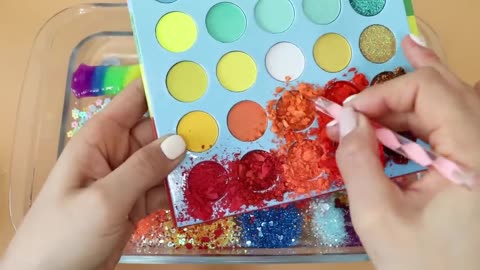 Mixing”Rainbow” Eyeshadow Makeup,parts,glitter Into Slime!Satisfying
