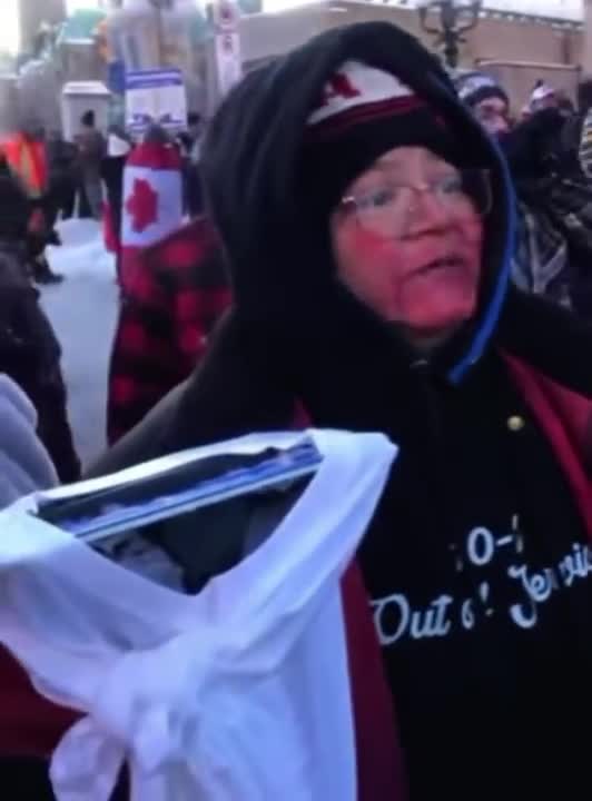 Ottawa Police On Horses ( Feb 18/2022 )