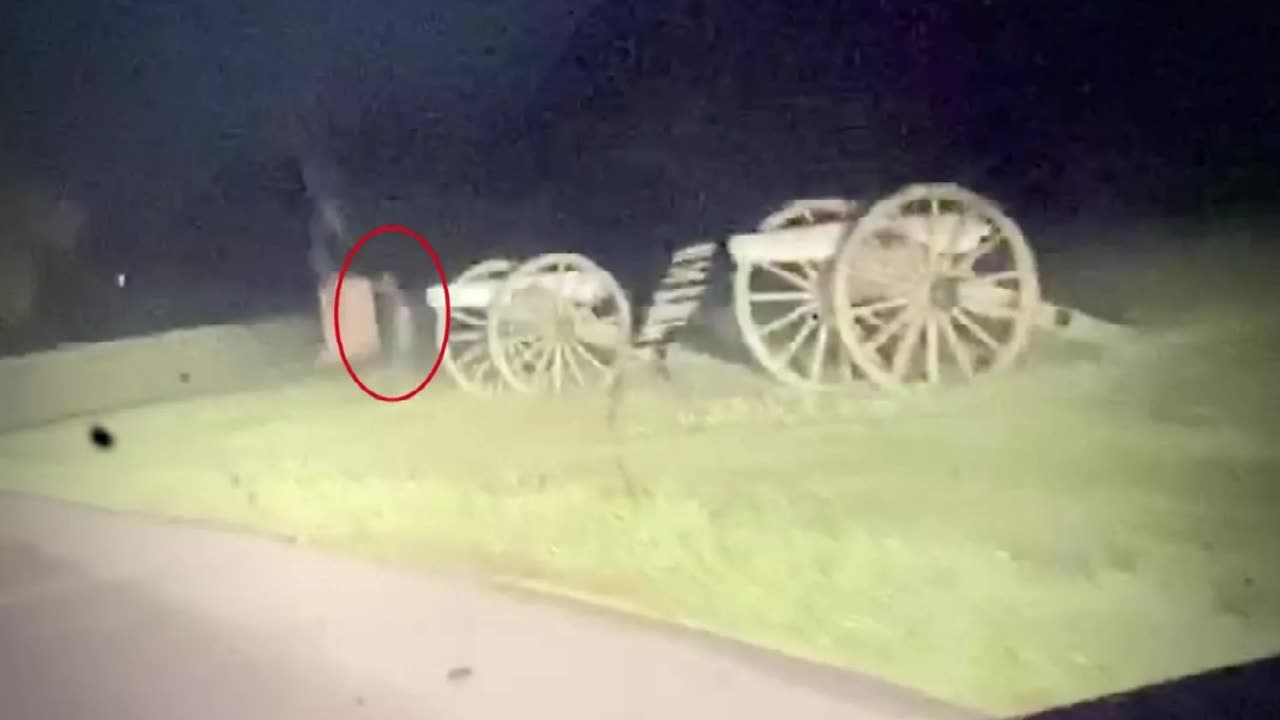 Are GHOSTLY SOLDIERS Still Fighting at Gettysburg?