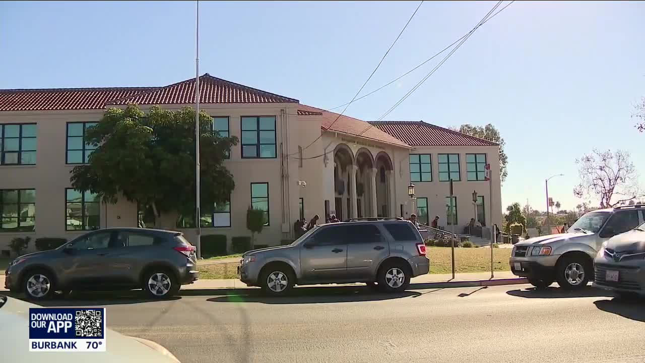 Long Beach teacher accused of threatening students