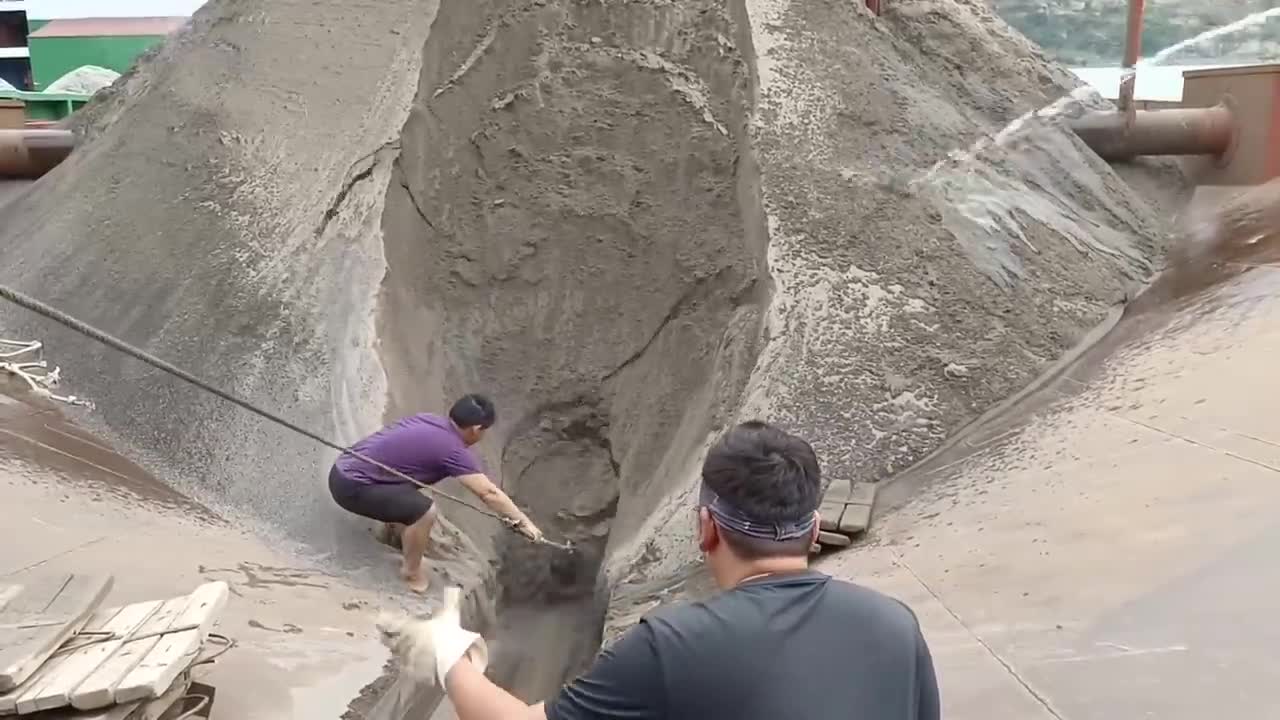 Friends who want to see cobblestones, wait, it should be there at the end of the month