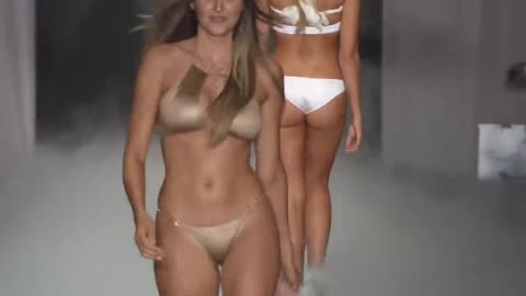 Sexy Models Catwalk