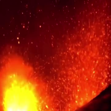 Sicily’s Mount Etna ERUPTED Friday