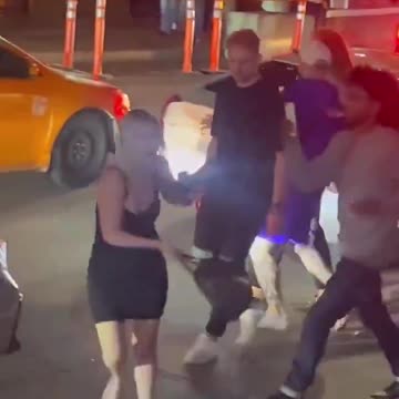 This Karen is going wild