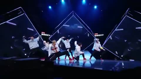 Classic Review Before Collab- THEO's 'Sheep' Stage 朱正- Idol Producer偶像练习生 - iQIYI_Cut