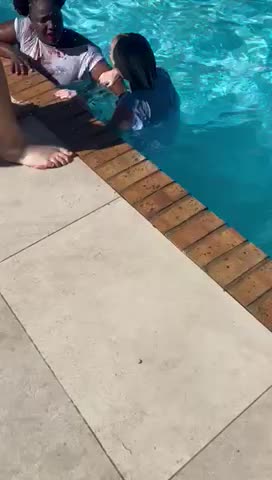 Cape Town woman accused of stealing cellphone in attempted drowning in Franschhoek